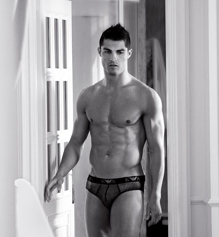 Cristiano Ronaldo sin camiseta