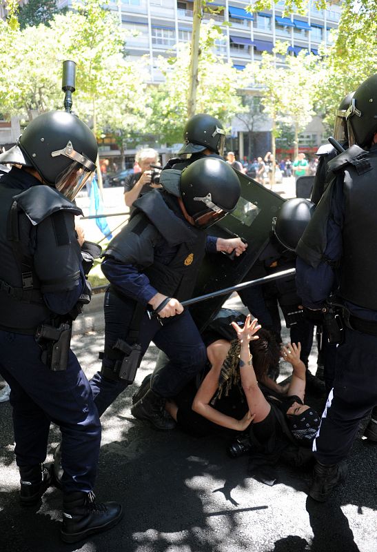 Cargas policiales en la marcha minera