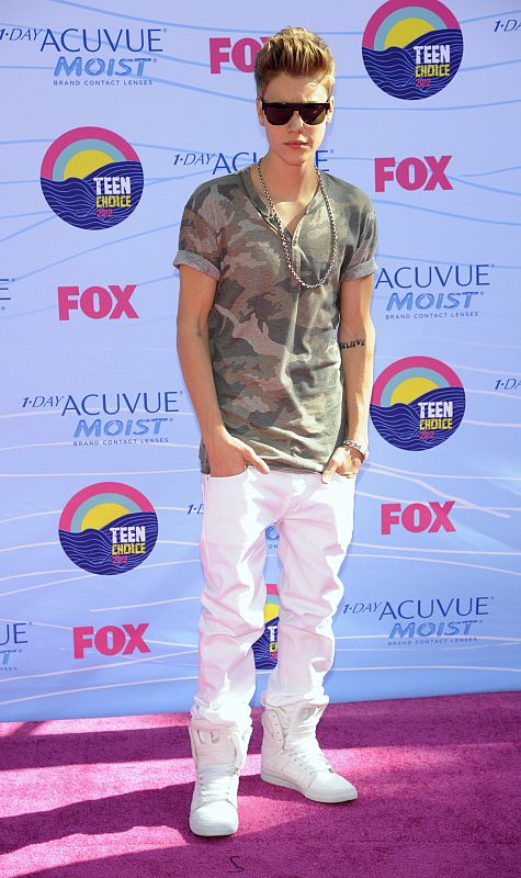 Justin Bieber gana cuatro premios en los Teen Choice 2012