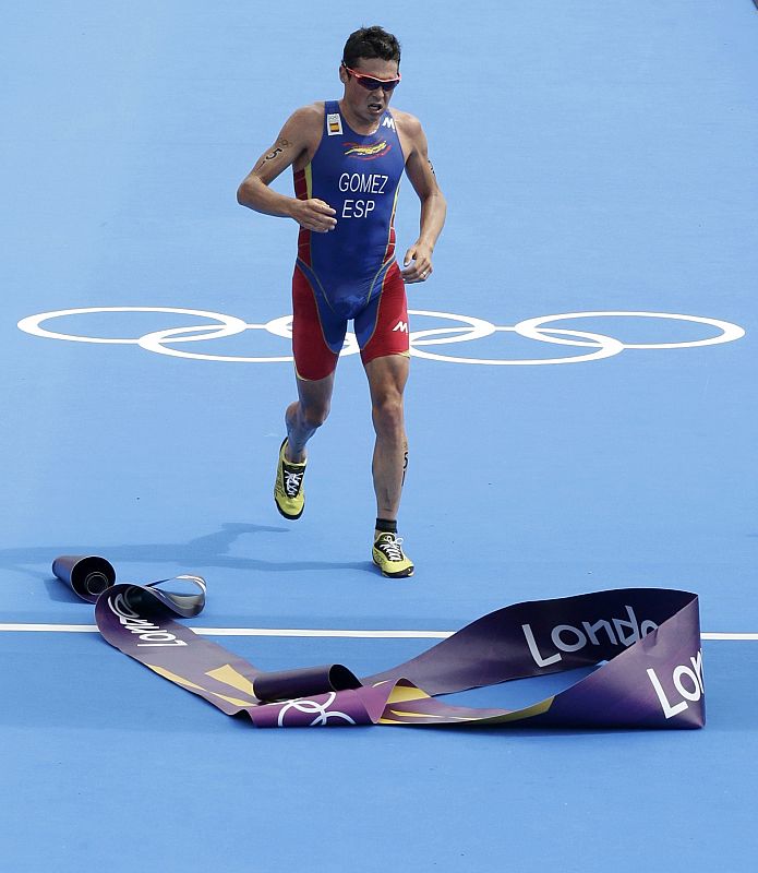 El gallego Javier Gómez Noya ha conquistado la plata en triatlón.