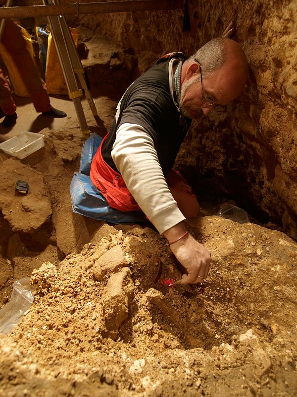 Trabajos de excavación en la Sima de los Huesos.