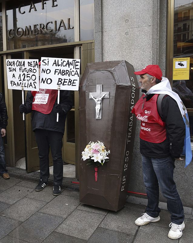 MÉNDEZ Y TOXO A UNA MANIFESTACIÓN DE LOS TRABAJADORES DE COCA-COLA