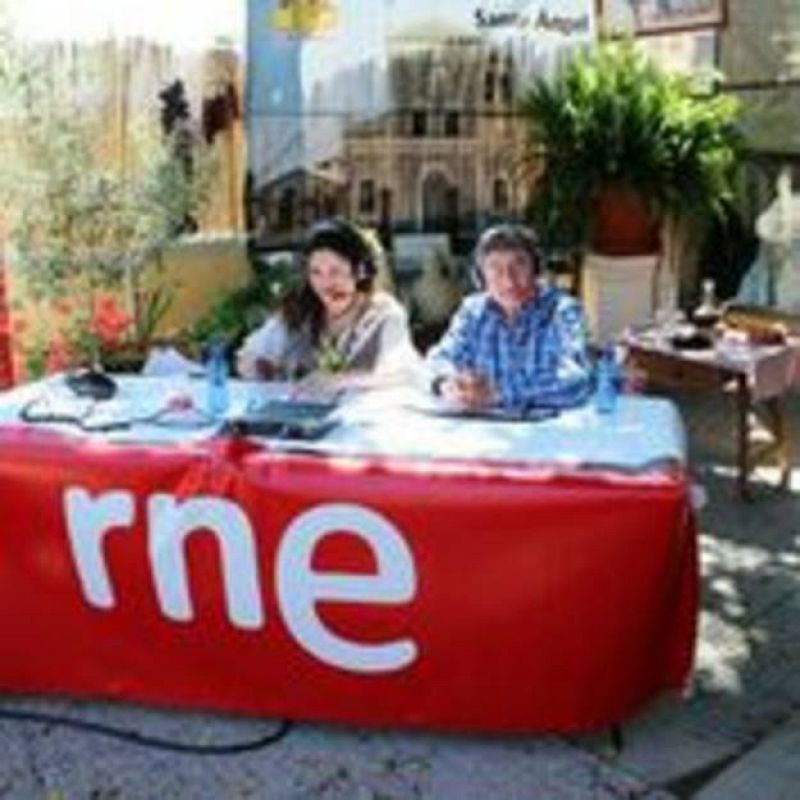 Radio 5 celebra su 20 aniversario en el Bando de la Huerta de Murcia desde la peña huertana el Almirez instalada en el Centro Malecón de Murcia