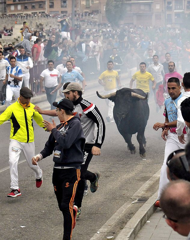 Por primer año, no ha habido lanzas en la fiesta y se ha corrido un encierro tradicional.