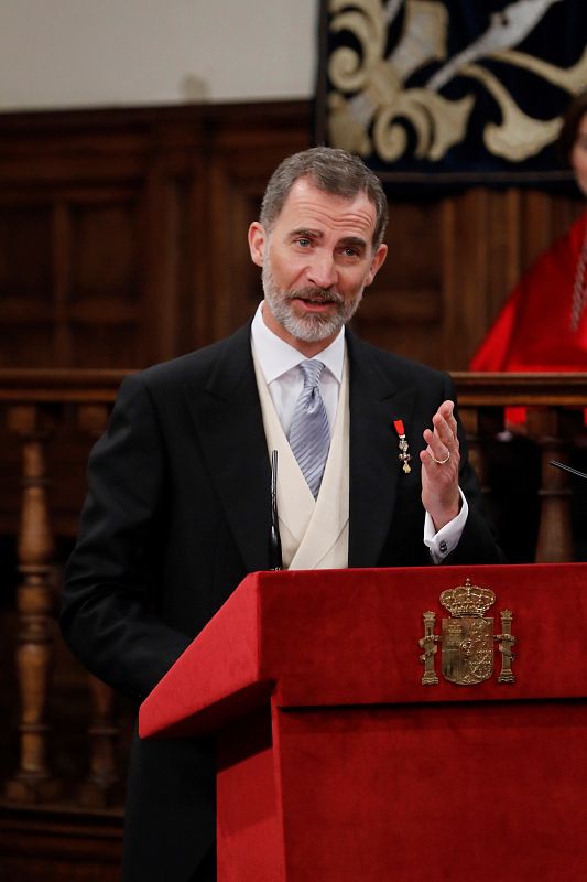 Felipe VI durante el discurso que ha pronunciado tras hacer entrega del Premio Cervantes