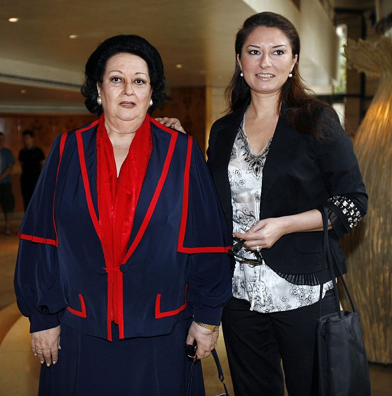 La soprano catalana Montserrat Caballé en la presentación en 2007 junto a su hija, la también soprano Montserrat Martí, de sus últimas novedades discográficas