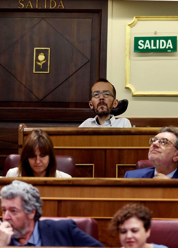 Echenique, relegado a la parte alta del hemiciclo