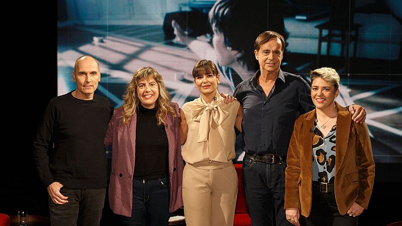 Laura Fernández, David Marqués, Juan Estelrich Revesz y Mery Cuesta junto a Elena S. Sánchez