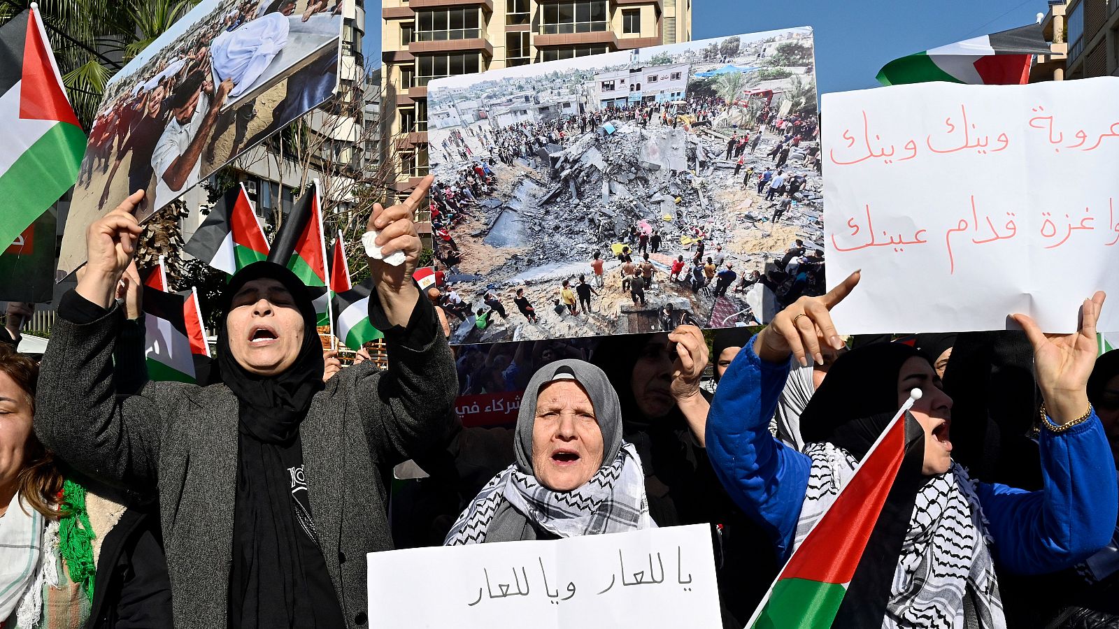 Protesta en Beirut (capital del Líbano) en solidaridad con el pueblo palestino