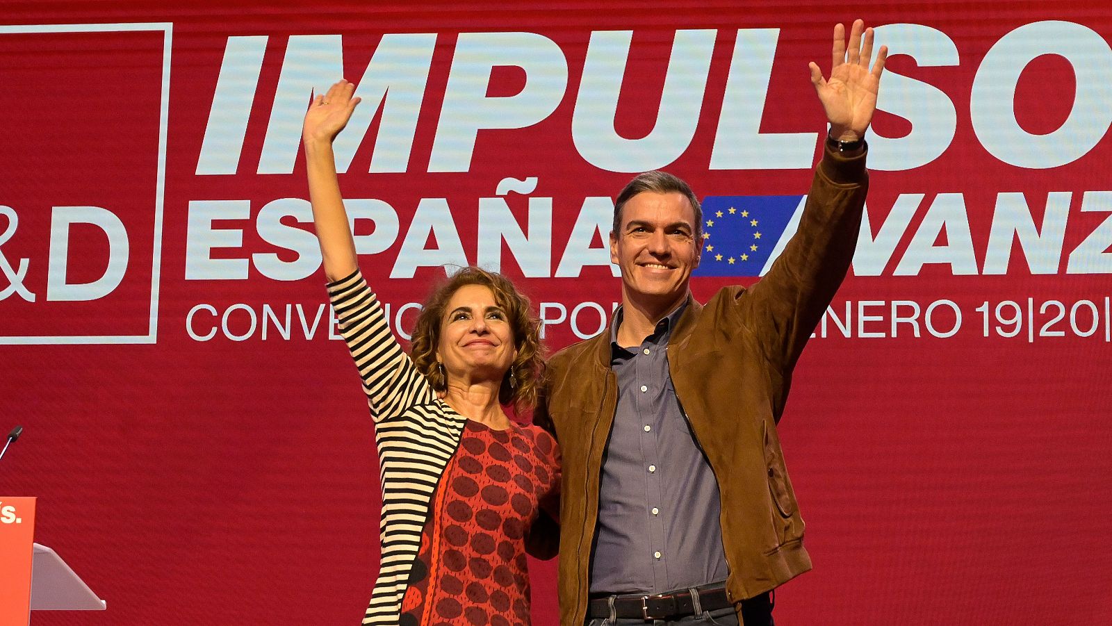 El presidente del Gobierno, Pedro Sánchez, y la vicepresidenta del Gobierno, María Jesús Montero.