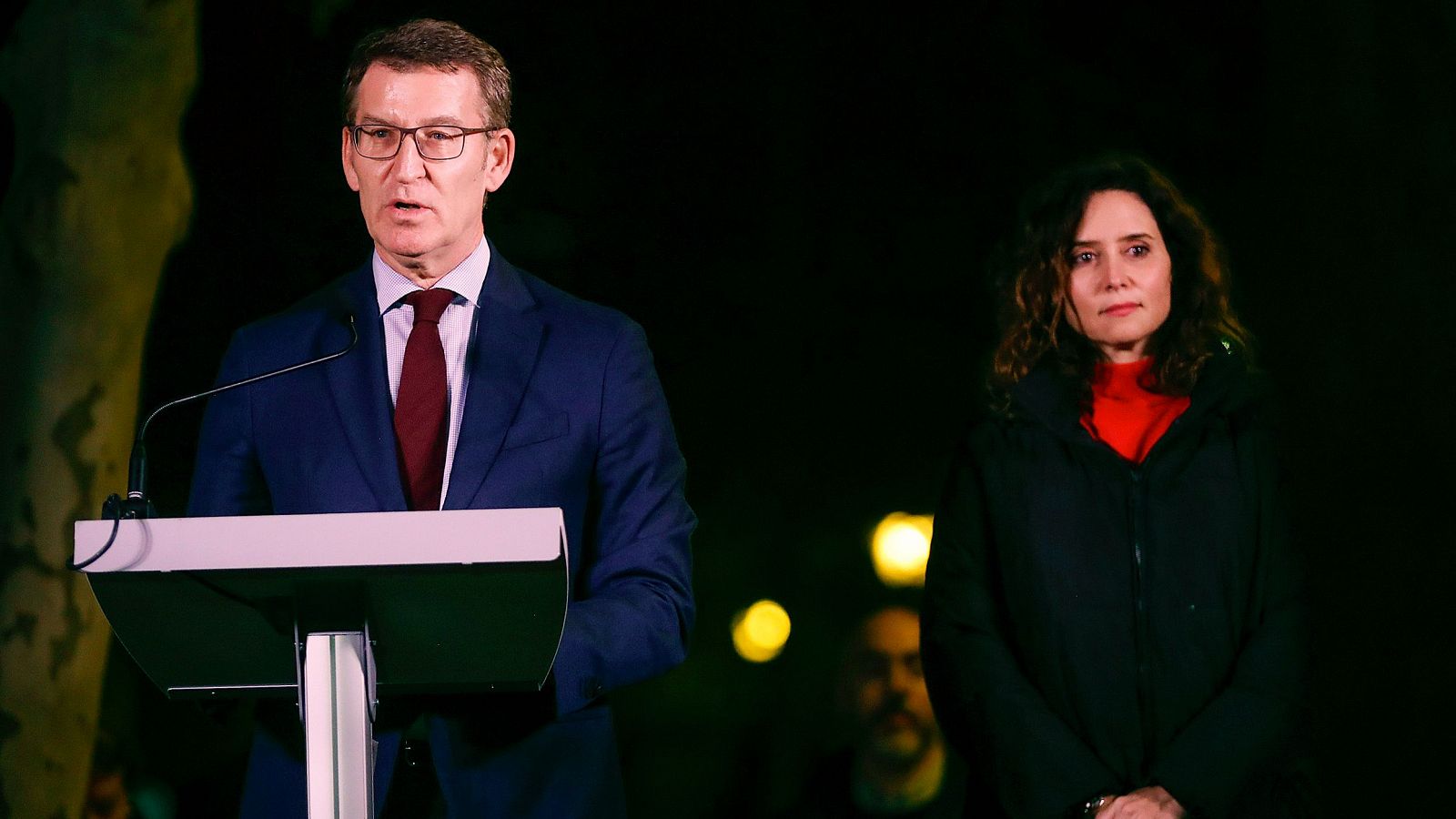 Alberto Núñez Feijóo e Isabel Díaz Ayuso participan en una ofrenda floral en homenaje a Gregorio Ordóñez