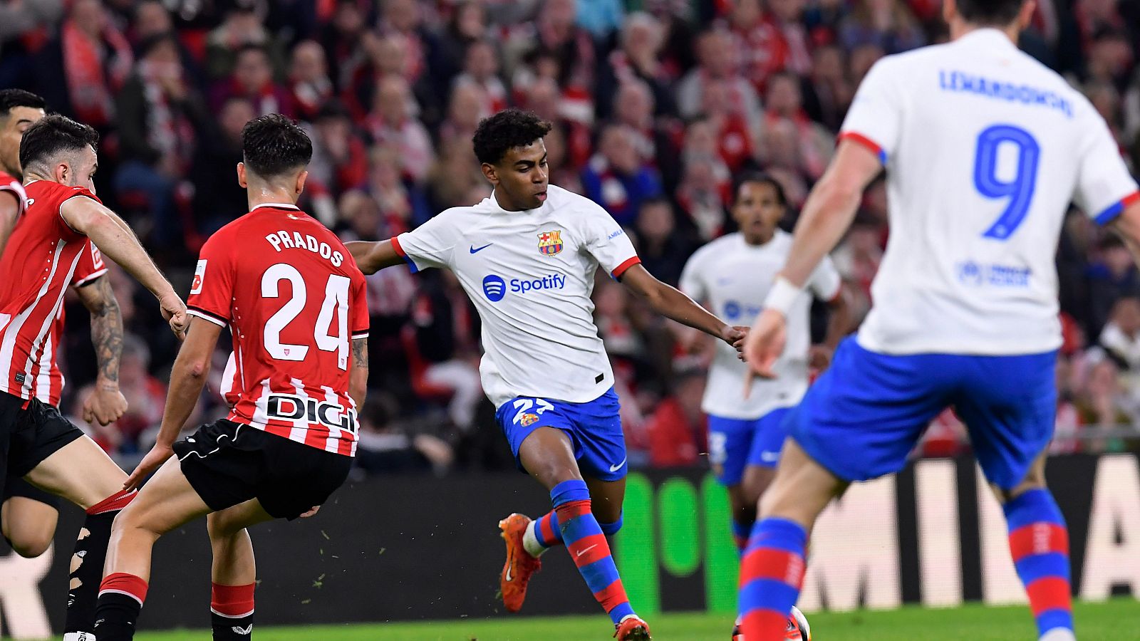 Lamine Yamal, durante el partido de Copa frente al Athletic