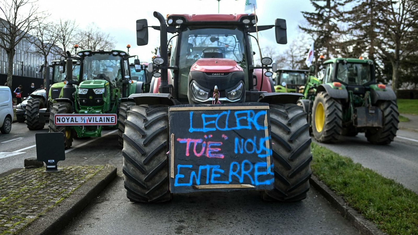 Los sindicatos de agricultores franceses ponen fin al bloqueo ante las medidas del Gobierno galo