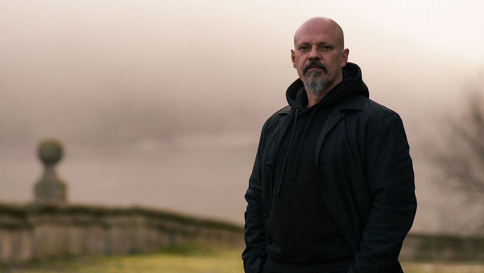 César Pérez Gellida, premio Nadal 2024 por Bajo tierra seca