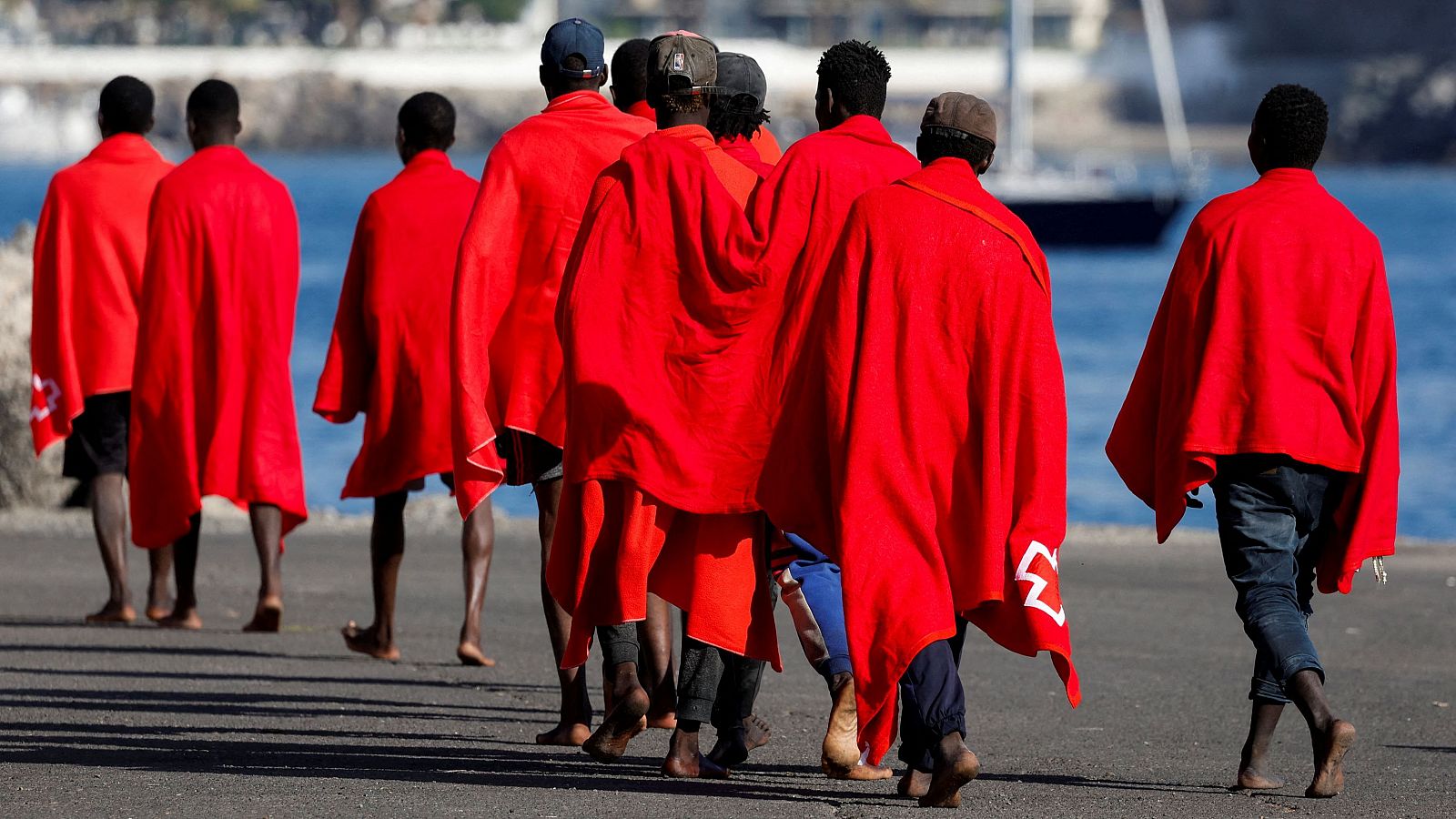 Un grupo de personas migrantes llegan a Canarias en una imagen de archivo