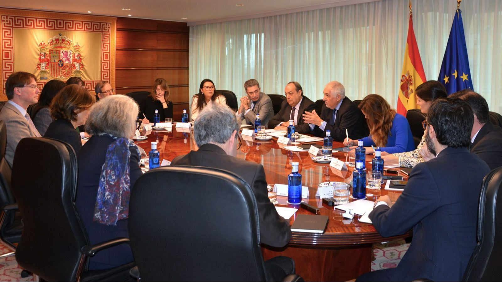 Reunión de la Comisión de Venecia en el TC