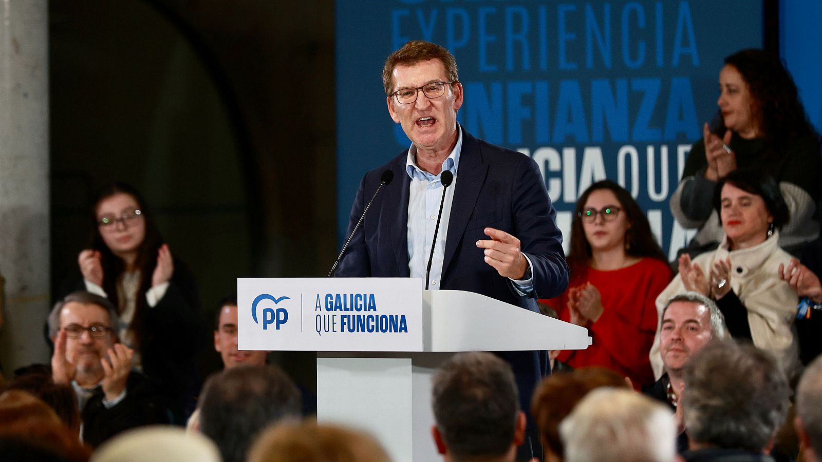 El líder del PP, Alberto Núñez Feijóo, durante un mitin en Marín, Pontevedra