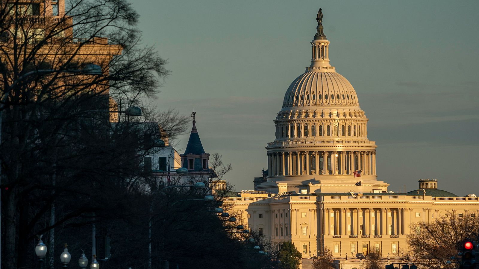 Puesta de sol en el Capitolio de los Estados Unidos en Washington, DC