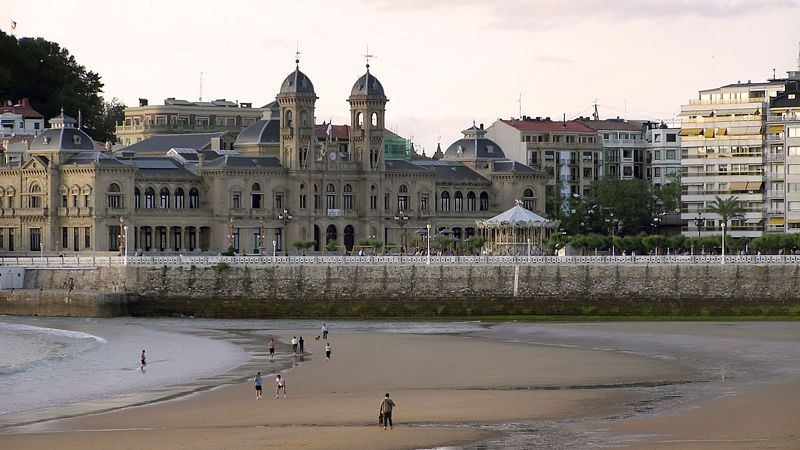 Cinco investigados por agresión sexual a una mujer en San Sebastián