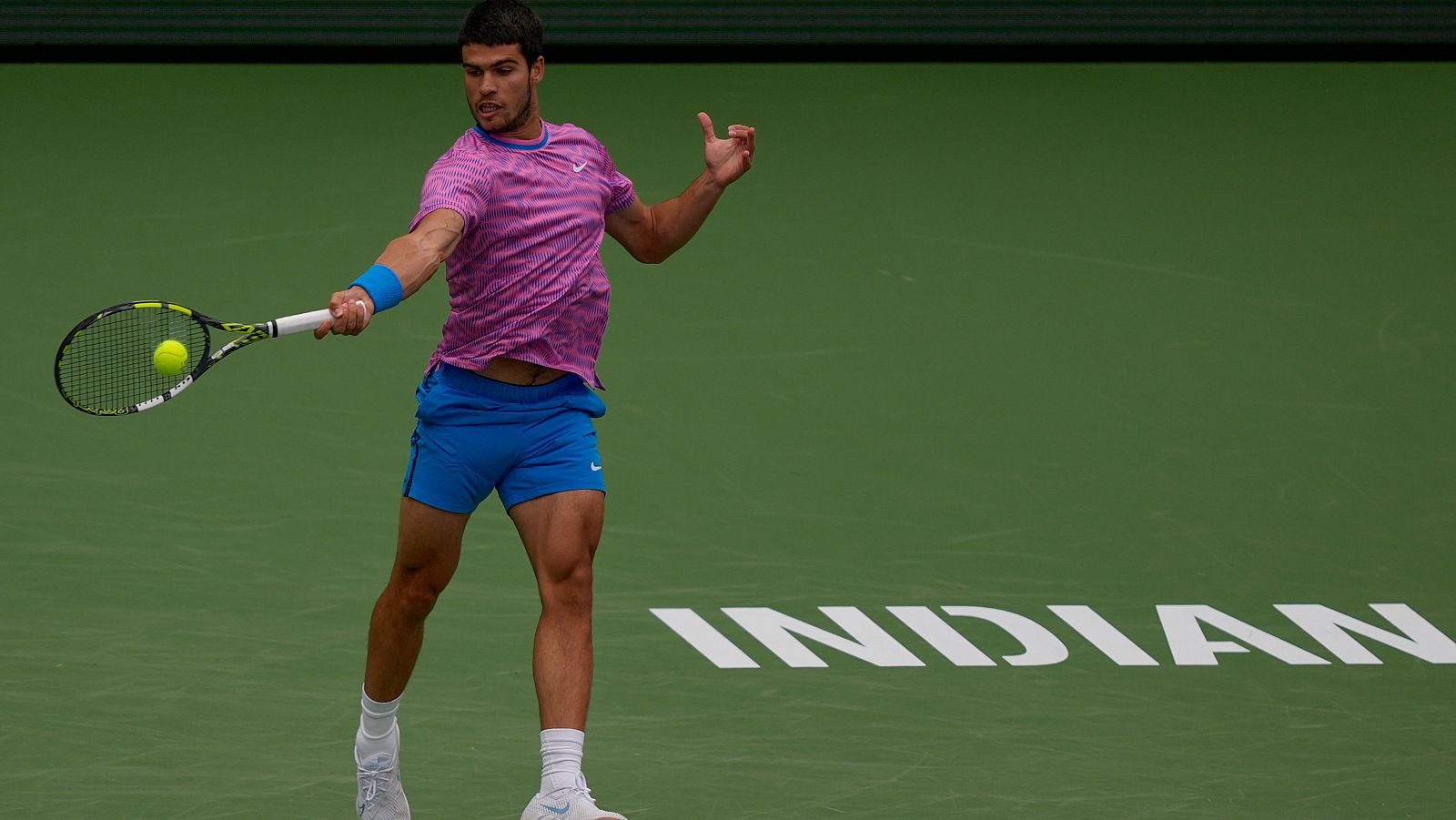 Carlos Alcaraz durante las semifinales de Indian Wells ante Jannik Sinner.