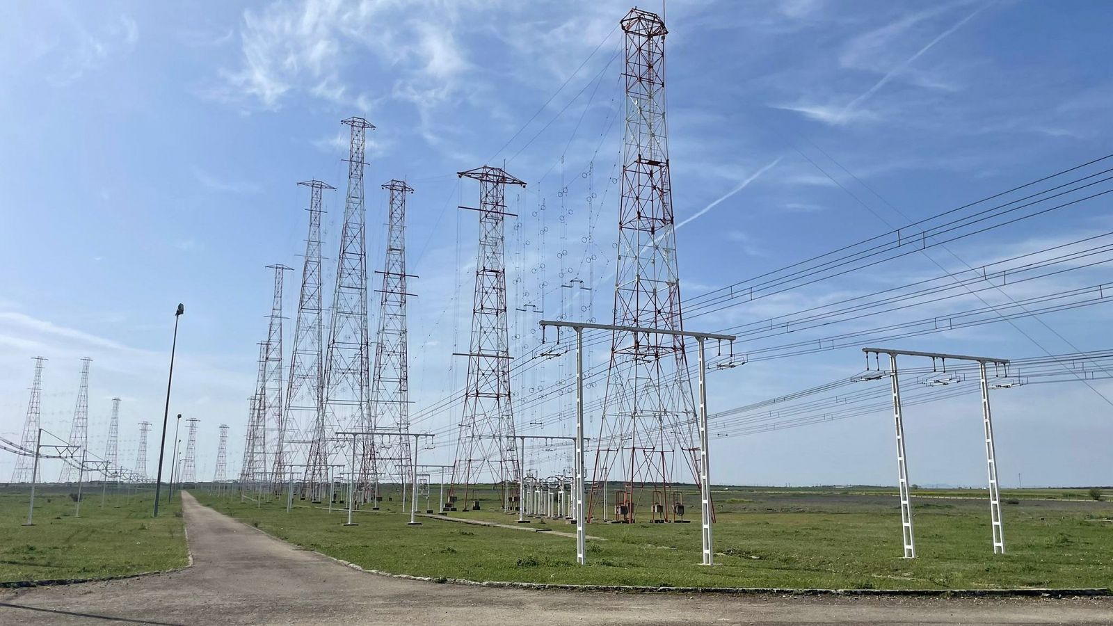 Campo de antenas del centro emisor de onda corta de REE