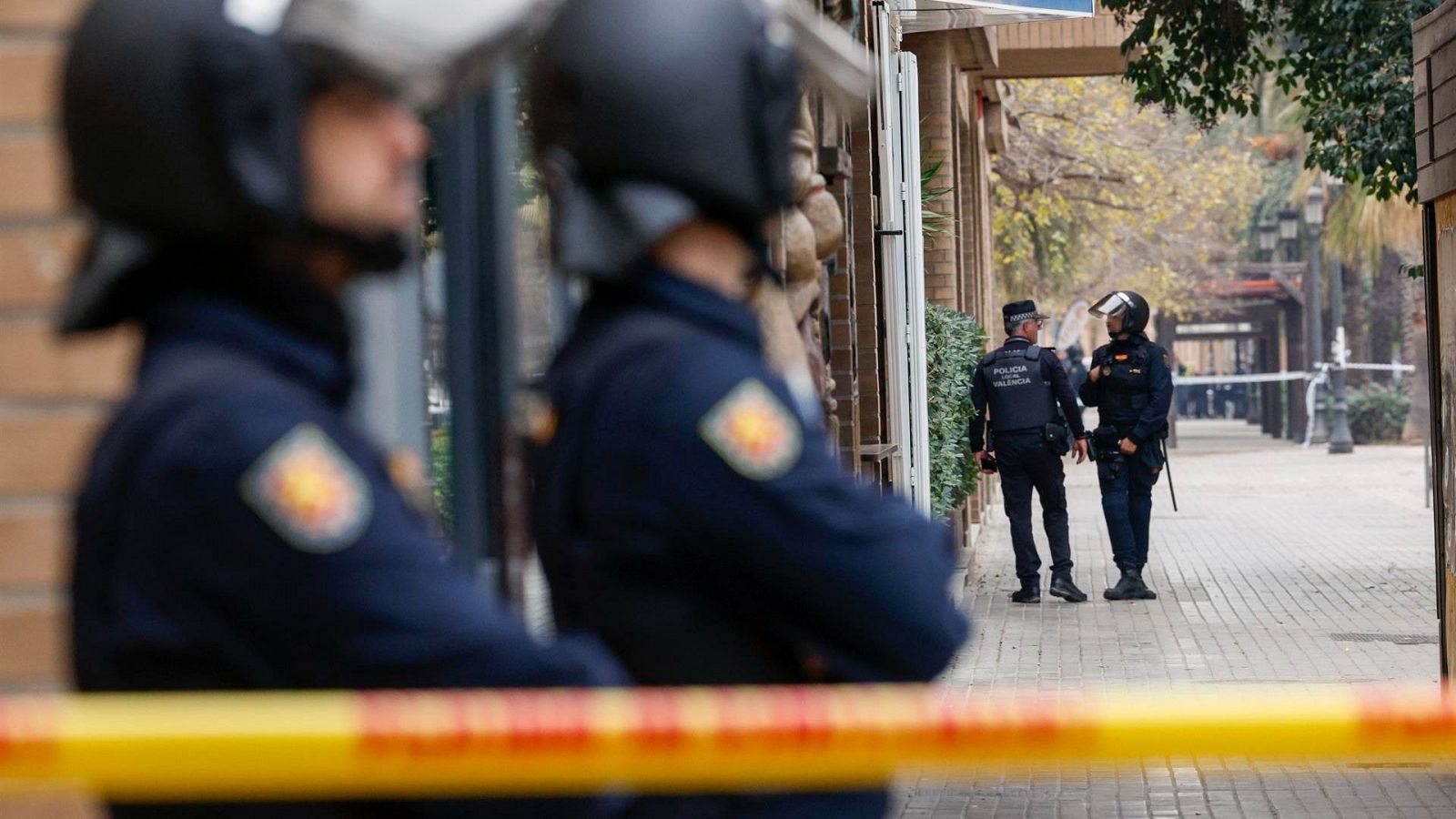 Imagen de archivo de agentes de la policía nacional en Valencia.