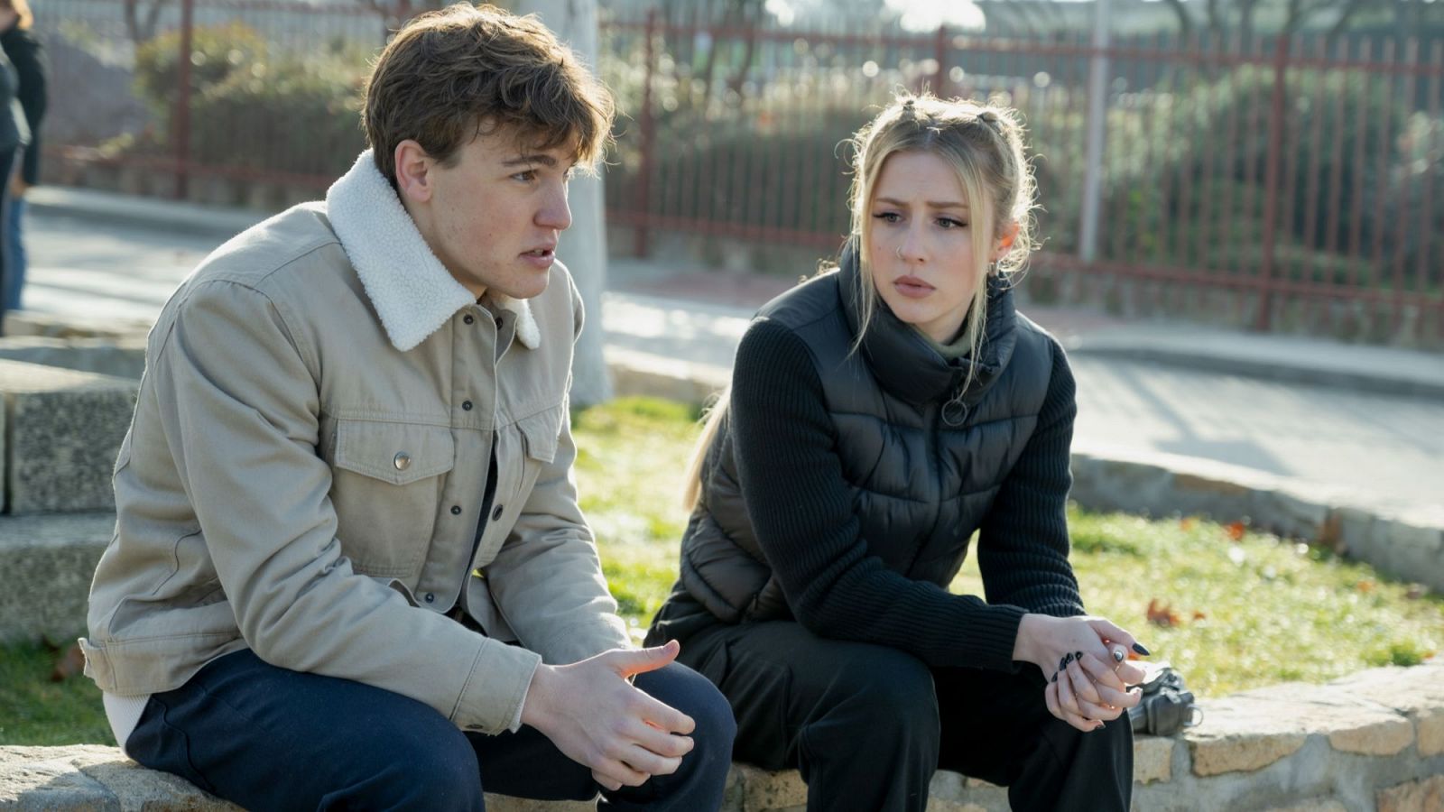 '4 estrellas' | Desi y Jon se llevan cada vez mejor