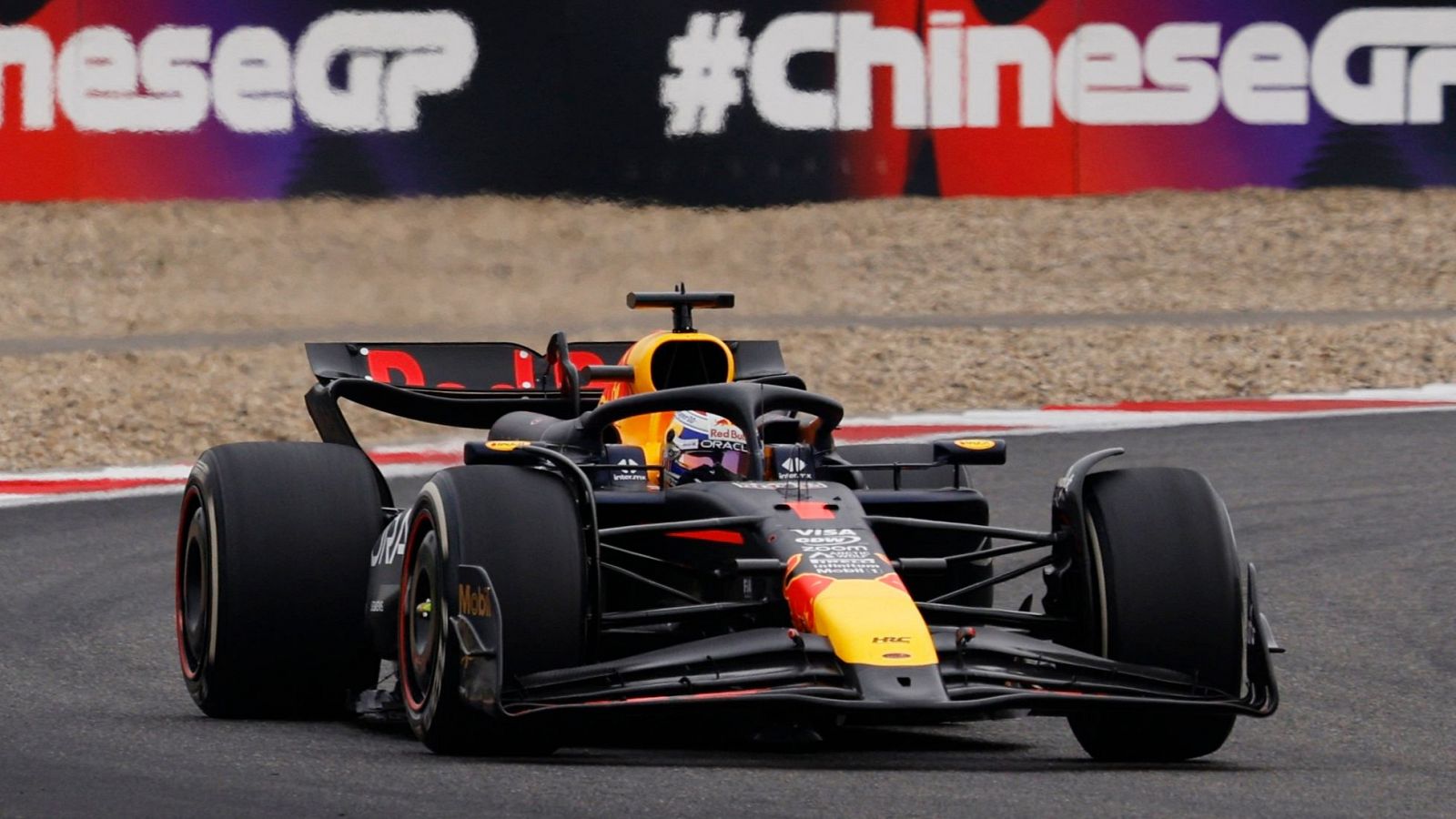 Max Verstappen gana el Gran Premio de China.