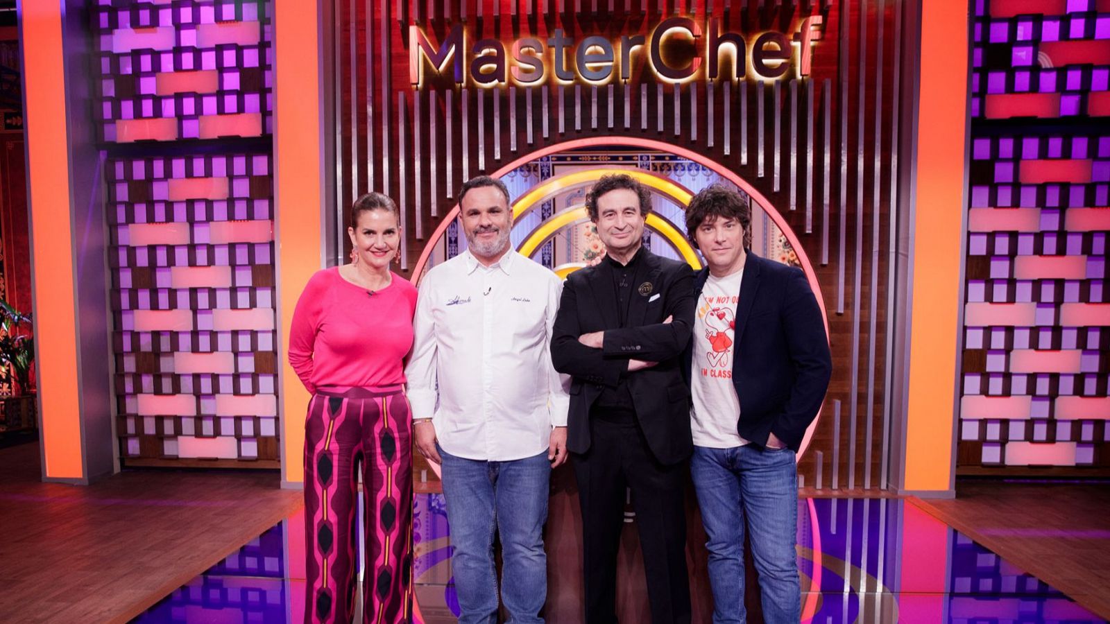 Jurado de 'MasterChef 12' con el chef Ángel León