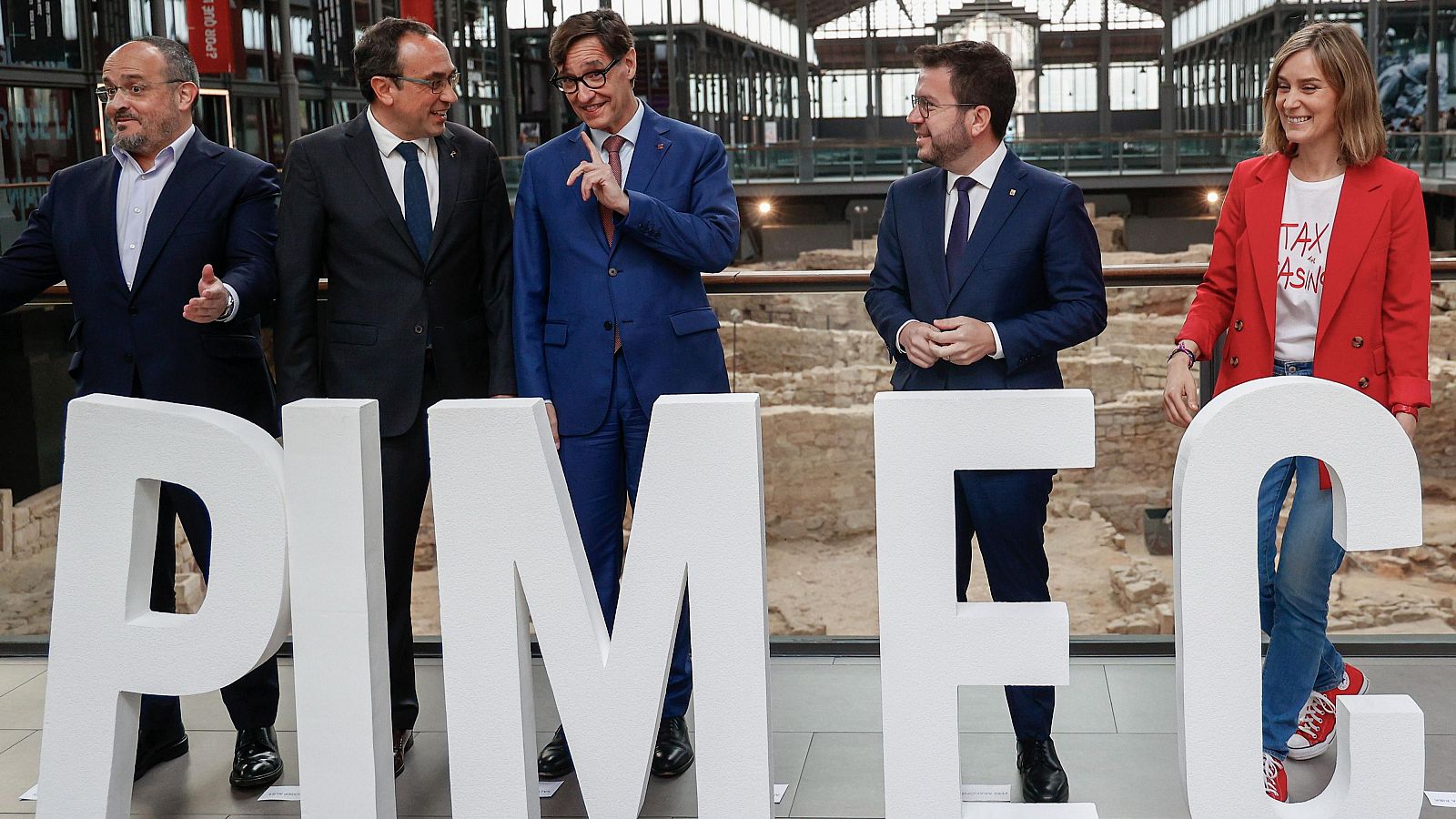 Los candidatos del PPC, Alejandro Fernández; Junts, Josep Rull; PSC, Salvador Illa; ERC, Pere Aragonès, y Comunes, Jéssica Albiach