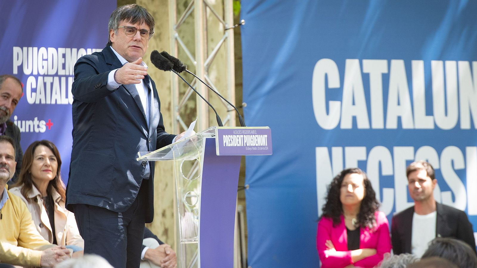 El expresidente de la Generalitat y candidato de Junts a las elecciones catalanas, Carles Puigdemont