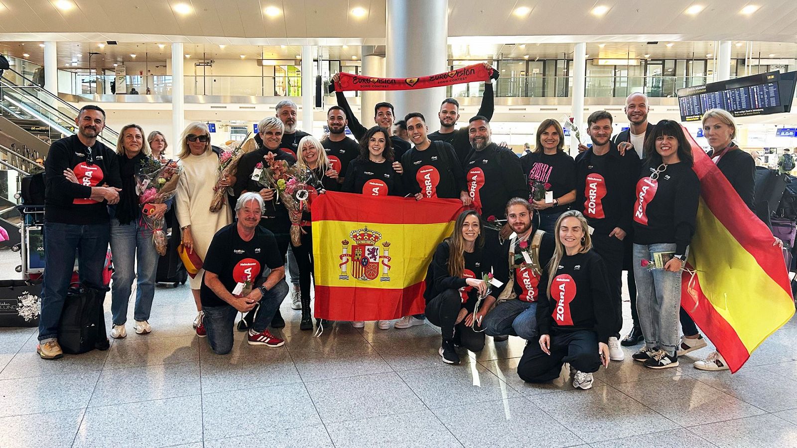 Nebulossa y la delegación española llegan a Malmö