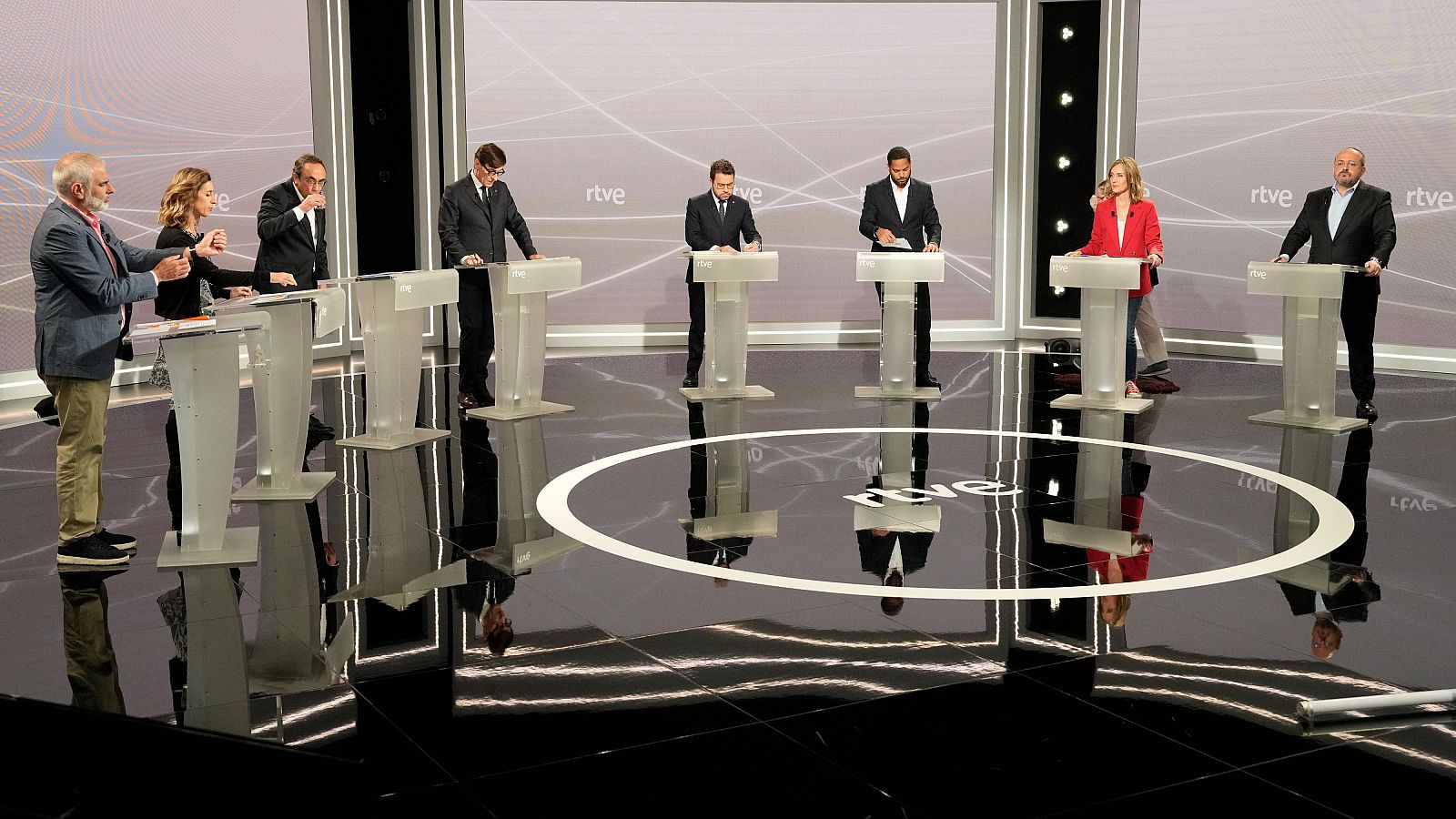 Los candidatos a las elecciones catalanas de 2024, antes del debate electoral celebrado en RTVE el 2 de mayo
