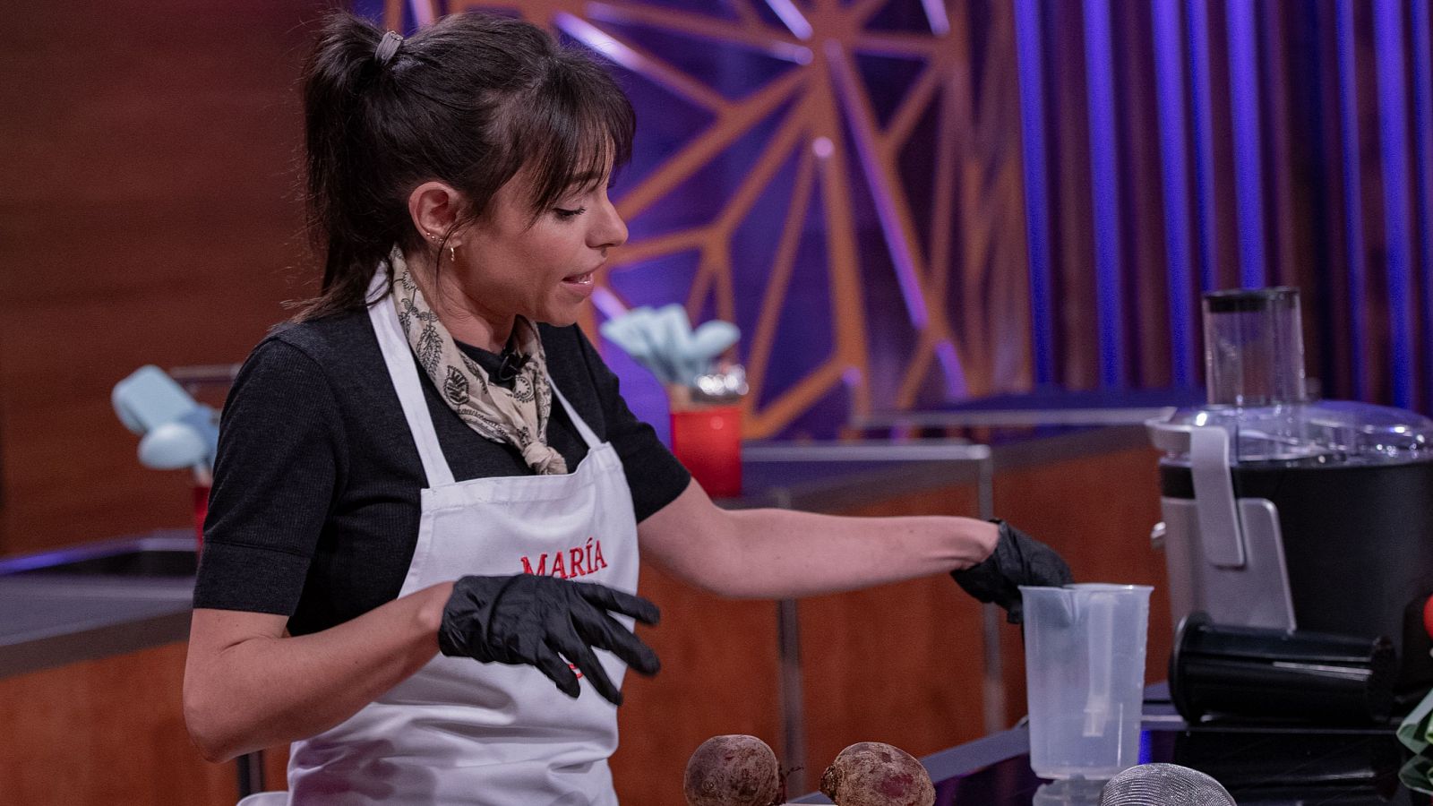 María, en la primera prueba de la noche del séptimo programa de MasterChef 12