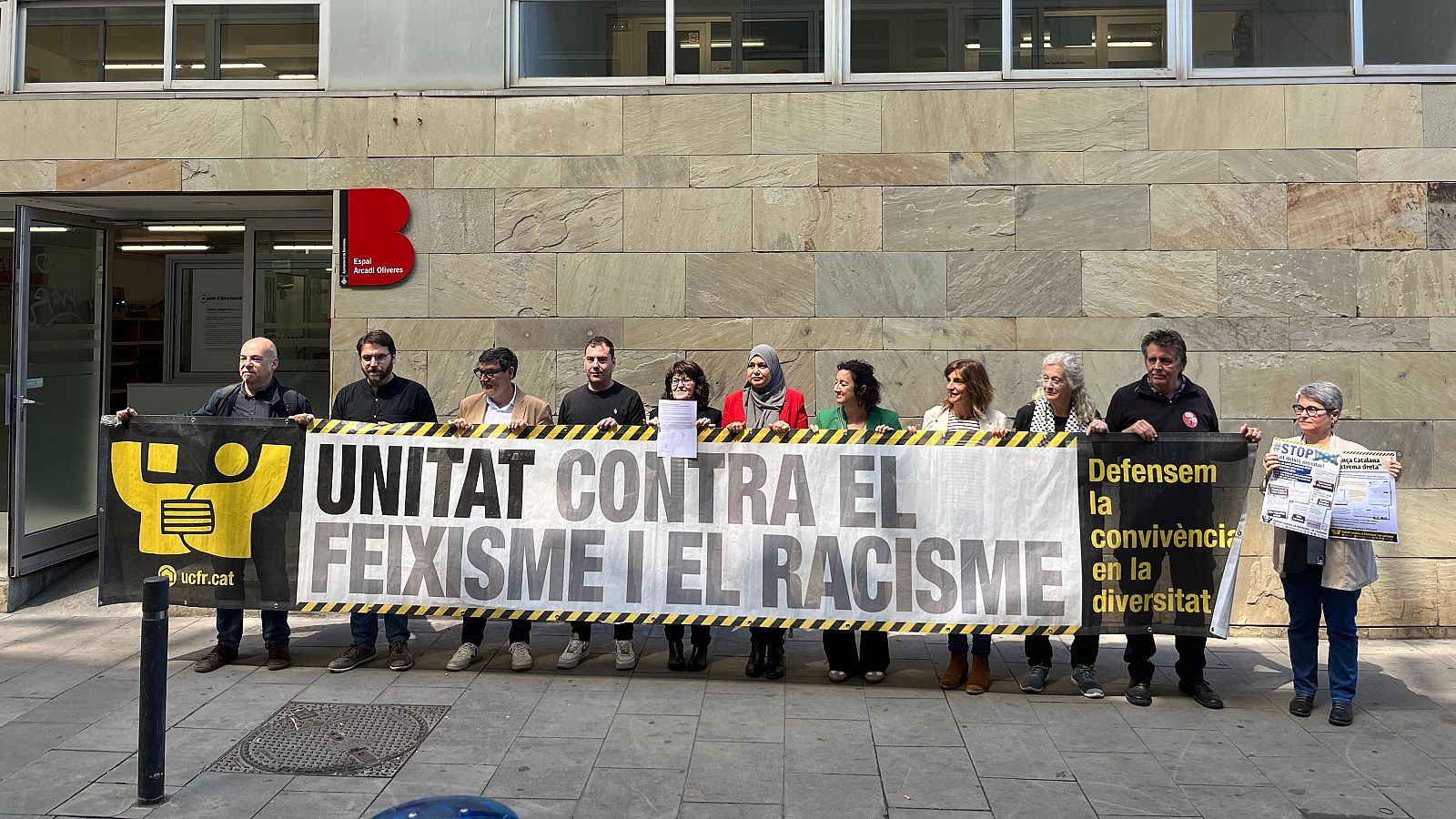 PSC, ERC, Junts, CUP y Comuns se comprometen a excluir a Vox y Aliança Catalana de los pactos tras el 12M