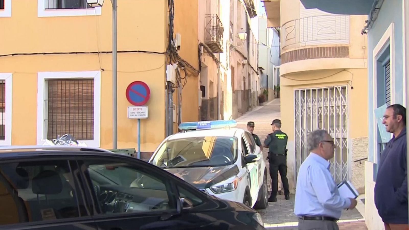 Tres personas mueren en un incendio en Murcia