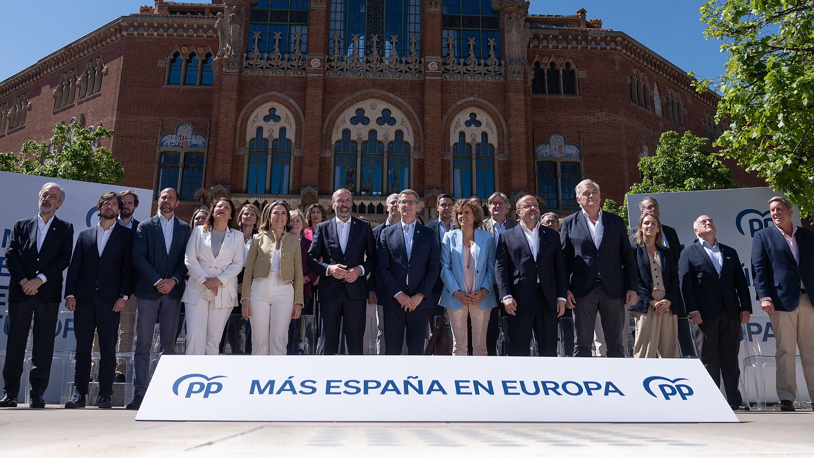 Elecciones catalanas: Feijóo pide votar "en legítima defensa" frente al "egocentrismo" de Sánchez y Puigdemont