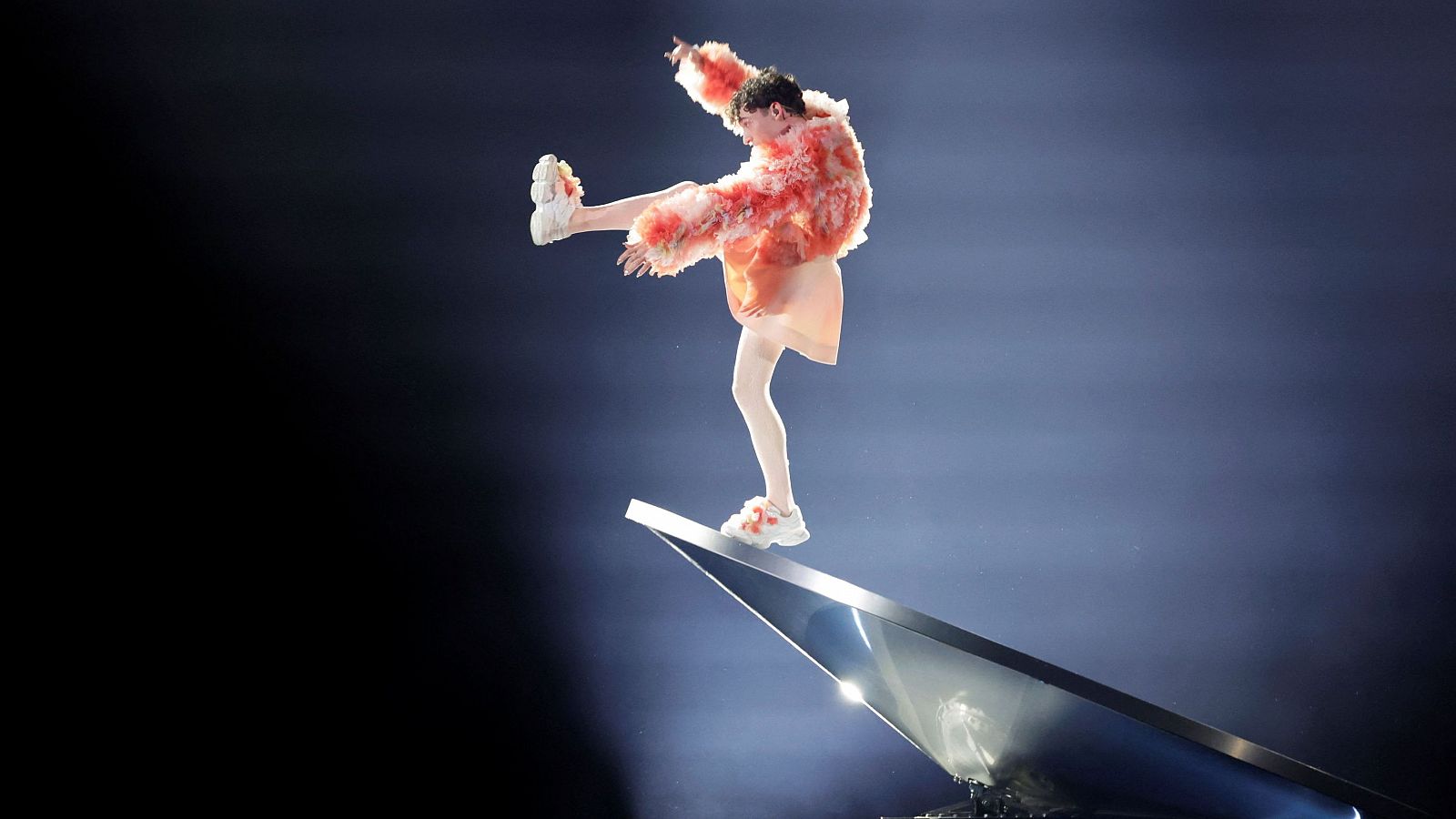 Nemo de Suiza en la Segunda Semifinal de Eurovisión 2024