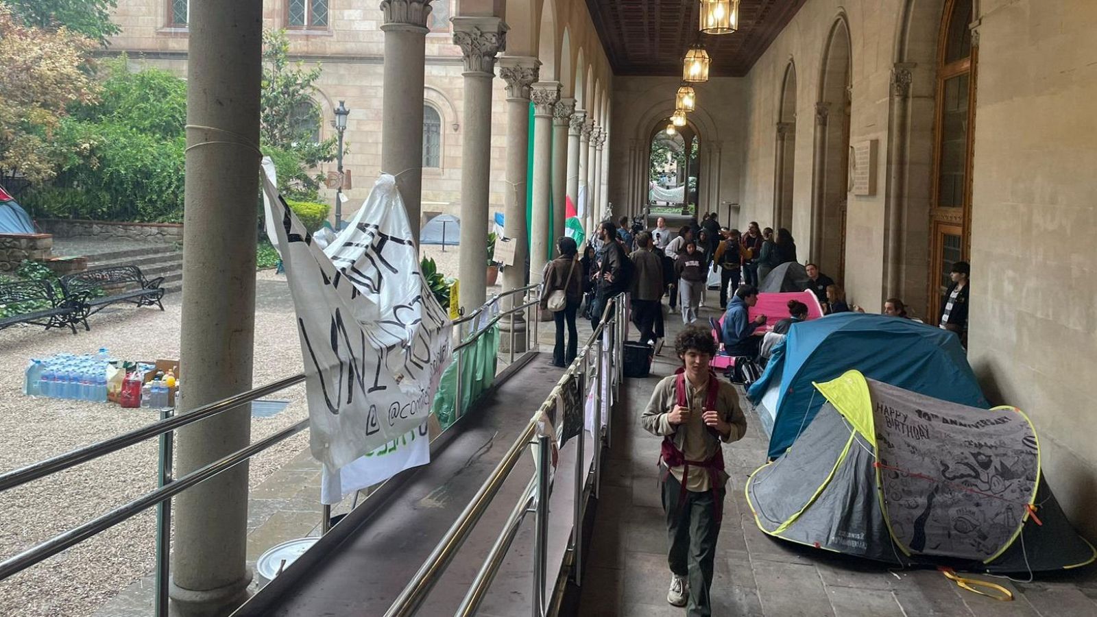 L'acampada de la UB no s'aixecarà fins que hi hagi accions reals contra Israel