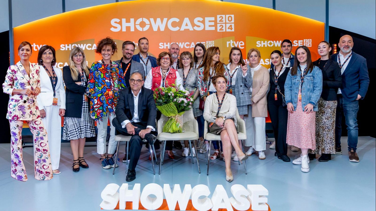 Foto de familia del equipo organizador del Showcase 2024 de RTVE