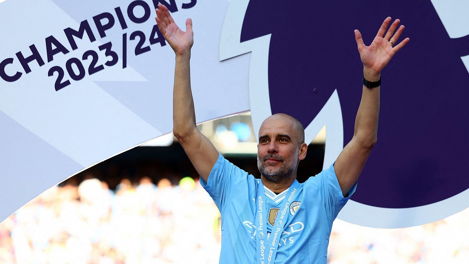 Guardiola celebra la cuarta Permier consecutiva ganada con el City