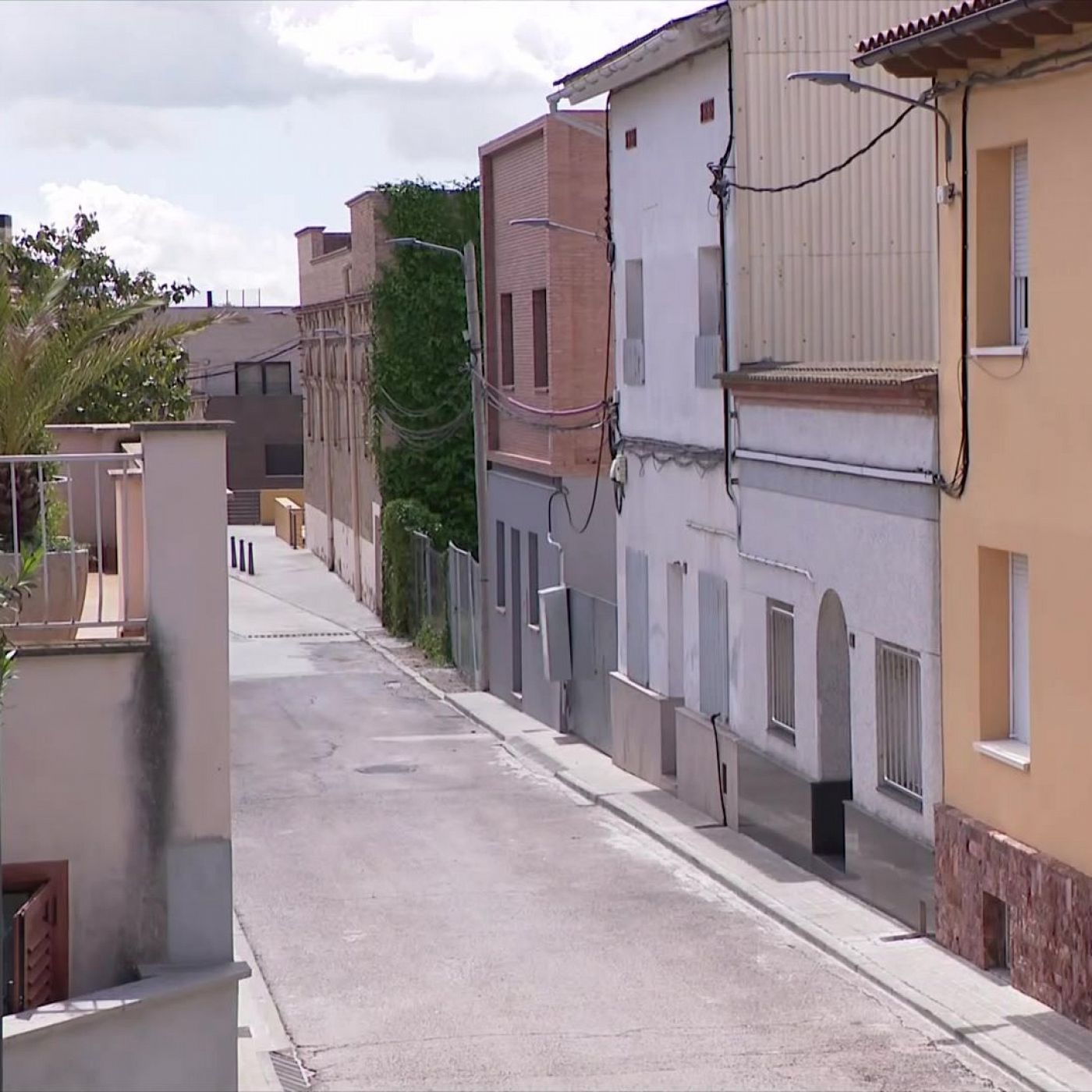 Detinguda l'exparella de la dona abandonada al voral d'una caretera a Esparreguera