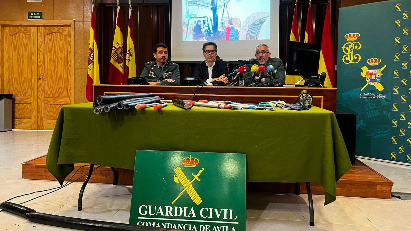 La Guardia Civil ha detenido a 36 personas por el robo de 34 kilómetros de cable