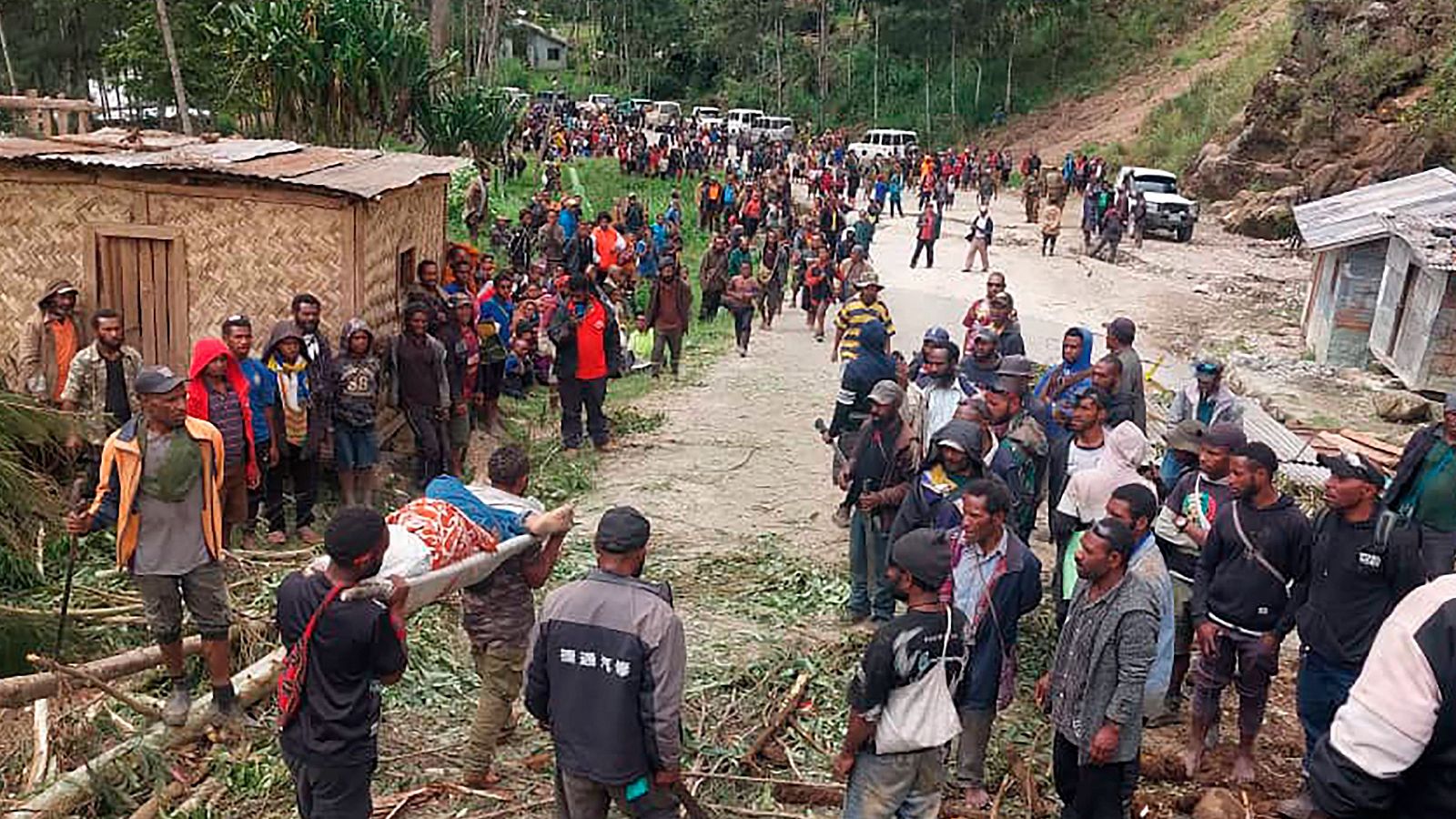 Avalancha en Papúa Nueva Guinea: Más de 300 personas atrapadas
