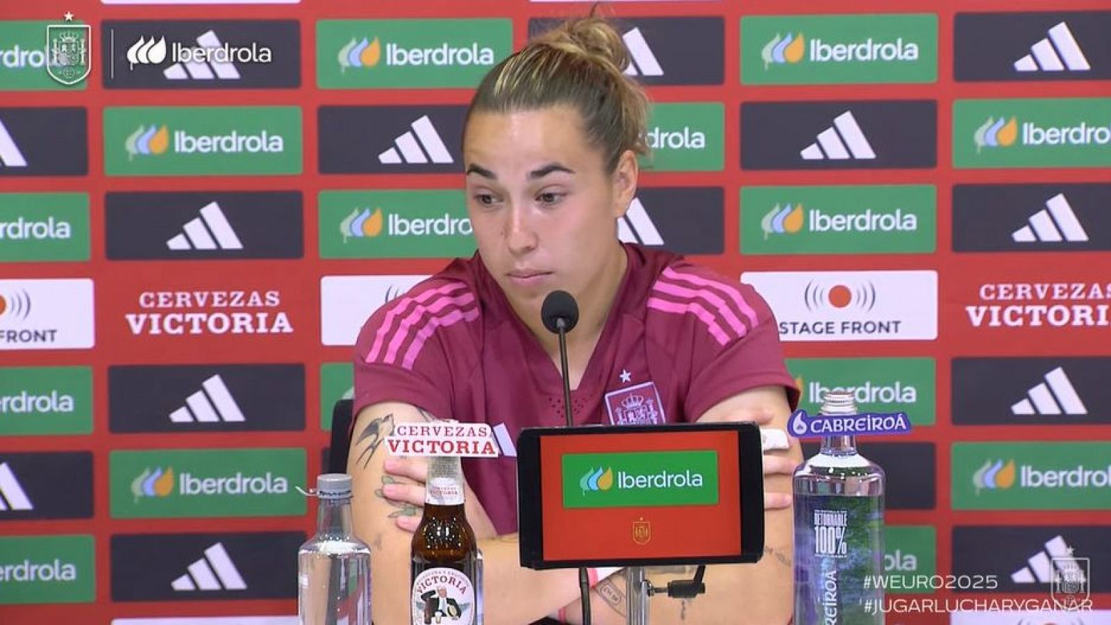 Cata Coll en rueda de prensa: "Somos profesionales y ahora estamos centradas en la selección"