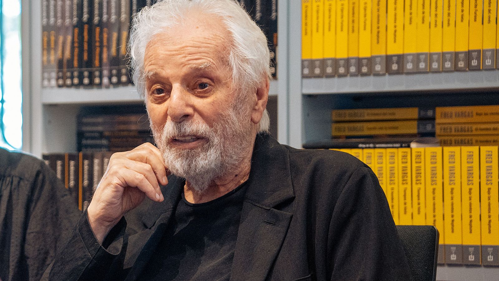 Alejandro Jodorowsky, en la sede de la editorial Siruela