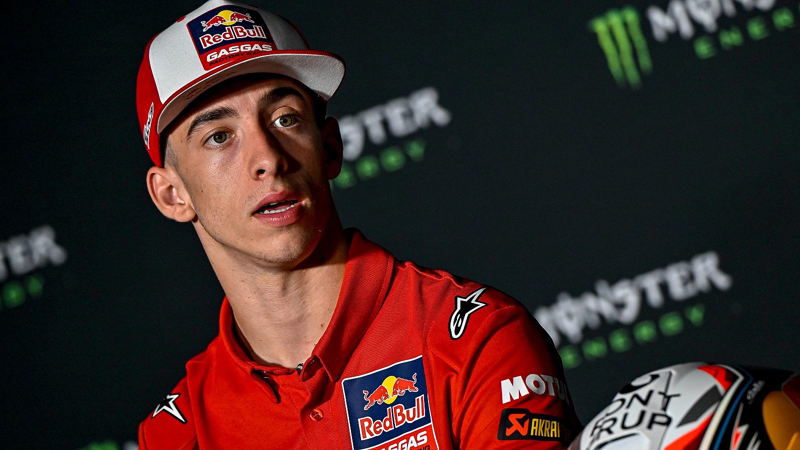 Pedro Acosta correrá con Red Bull KTM Factory en 2025.