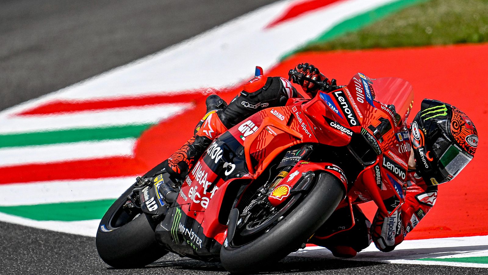 Pecco Bagnaia gana la carrera Sprint del Gran Premio de Italia de MotoGP.