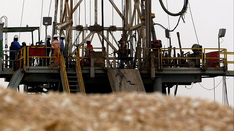 La OPEP+ extiende hasta fin de año los recortes de su producción