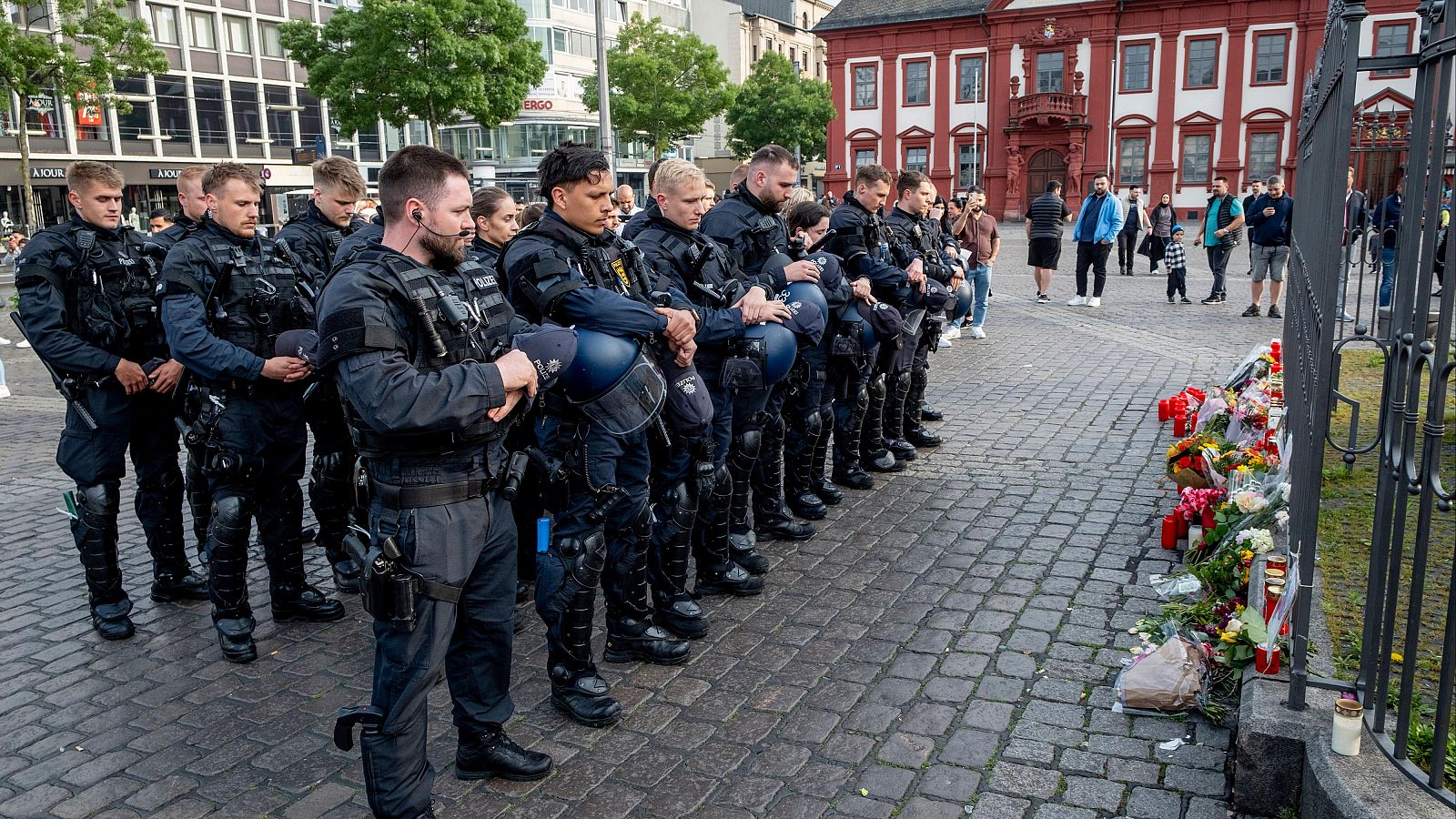 Alemania: muere el policía herido en un ataque contra un acto antiislamista